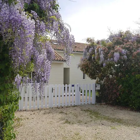 Logis De *